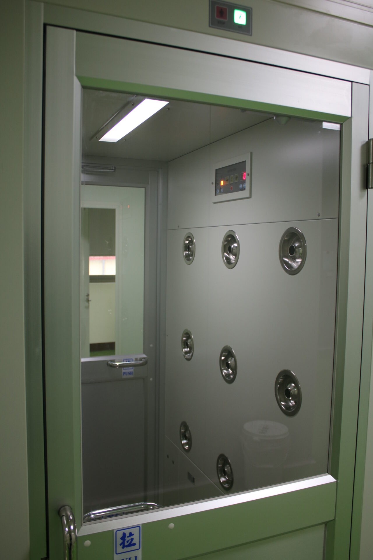 IMG_0310 無塵室空氣浴塵室(AIR SHOWER)